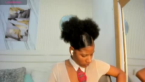 Sara Lewis online show from July 15, 2026, 11:15 am