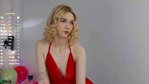 saramist online show from October 18, 2025, 1:41 am