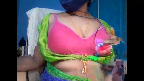 Tamil-saranya online show from December 20, 2024, 5:04 am