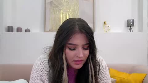 Monica online show from December 28, 2024, 1:49 pm