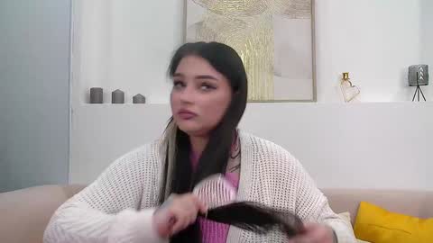 Monica online show from December 28, 2024, 4:52 pm