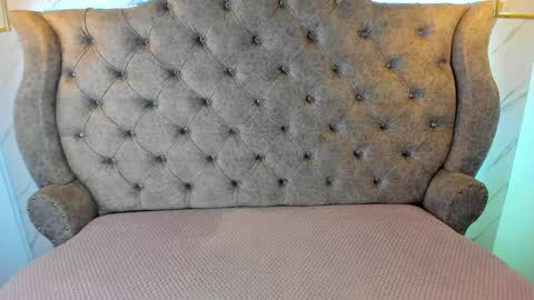   online show from January 11, 2025, 11:02 am