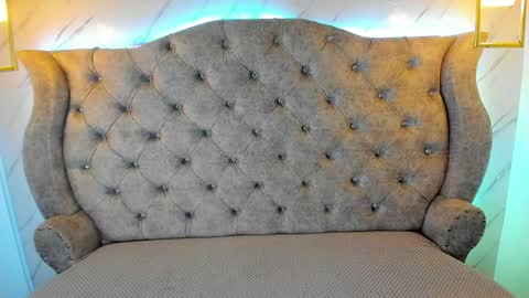   online show from February 3, 2025, 11:42 am