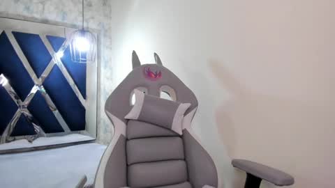   online show from March 6, 2025, 5:43 pm