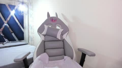   online show from March 7, 2025, 2:45 pm