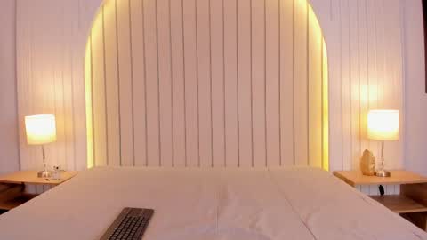 Snapshot of saravega__ chatting on September 15, 2025, 12:16 pm Sara online show from September 15, 2025, 12:16 pm
