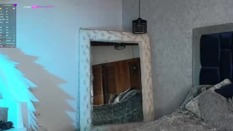 Sara W online show from February 3, 2025, 9:39 pm