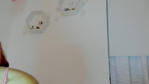 Saray  online show from November 14, 2025, 11:24 pm