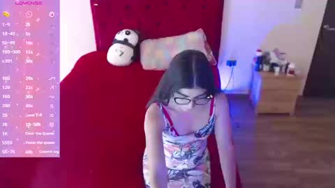 Snapshot of saray_honey1 chatting on September 15, 2025, 8:31 pm saray online show from September 15, 2025, 8:31 pm