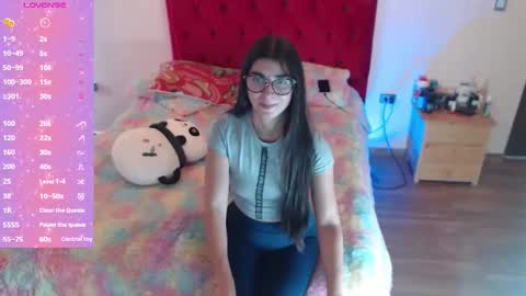 Snapshot of saray_honey1 chatting on October 8, 2025, 9:23 pm saray online show from October 8, 2025, 9:23 pm