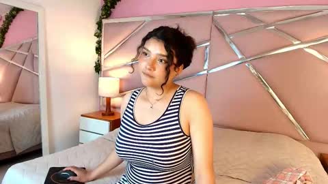 saray online show from October 21, 2025, 8:42 pm