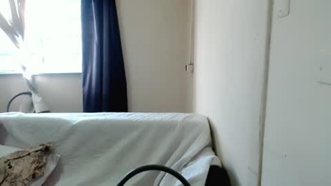 sarethdavis online show from June 20, 2026, 11:57 am