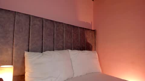 Sara Garcia online show from March 18, 2026, 5:10 am