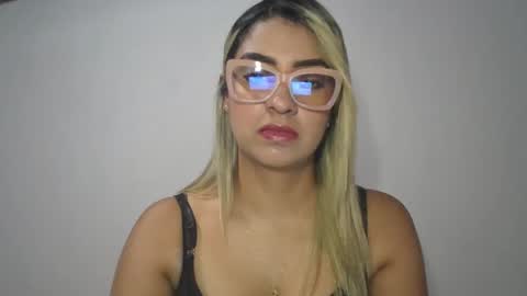 sarissmunera online show from February 23, 2025, 4:13 pm