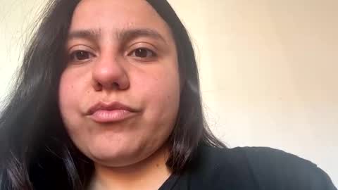 sarita1927 online show from November 10, 2025, 10:58 am