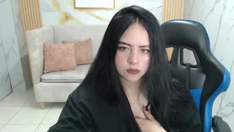 Sara  online show from March 27, 2026, 8:30 pm