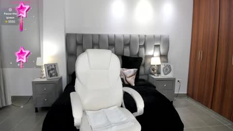 Snapshot of sarita_evanss chatting on December 20, 2024, 3:25 am Saritaaa online show from December 20, 2024, 3:25 am