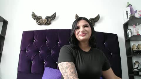 Snapshot of sarita_multisquirt chatting on September 24, 2025, 6:55 pm Sara online show from September 24, 2025, 6:55 pm