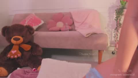 Sara  online show from March 8, 2025, 3:28 am