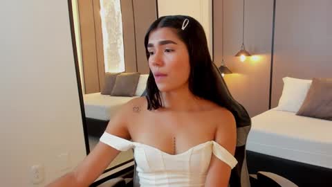 Snapshot of sarita_pinkie chatting on October 7, 2025, 2:31 am S A R I T A online show from October 7, 2025, 2:31 am
