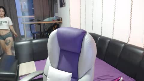 Sara online show from September 14, 2025, 11:04 pm