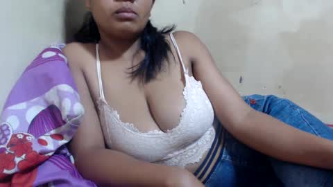 Snapshot of saronette chatting on December 27, 2024, 10:55 am saronette online show from December 27, 2024, 10:55 am