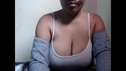 saronette online show from November 24, 2025, 5:07 am