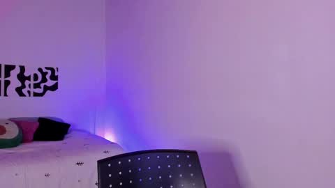 Snapshot of sarrah_3 chatting on February 9, 2025, 8:13 pm Sara online show from February 9, 2025, 8:13 pm