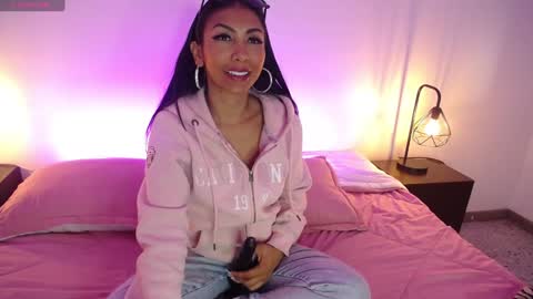 Sasha Brattz online show from December 3, 2024, 7:43 am