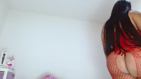 Sasha Creamy online show from September 25, 2025, 2:26 am