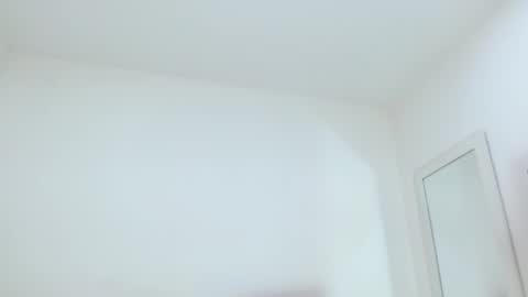 Sasha Creamy online show from November 25, 2025, 2:44 am