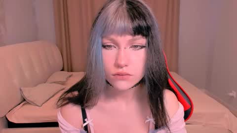 Snapshot of sasha_crystall chatting on September 29, 2025, 5:23 am sasha online show from September 29, 2025, 5:23 am