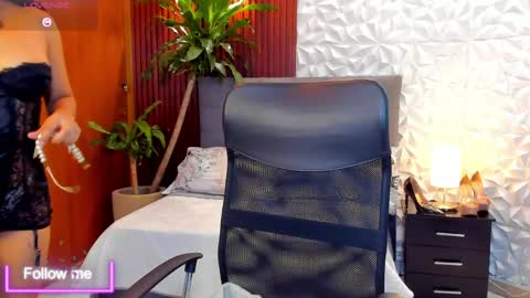 SASHA  online show from April 1, 2026, 1:23 pm