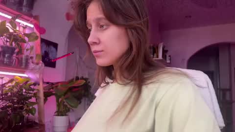 Alexandra Sasha in short online show from February 16, 2025, 6:21 am