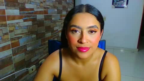 Snapshot of sasha_rose23 chatting on January 14, 2025, 4:25 am Camila online show from January 14, 2025, 4:25 am