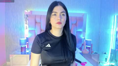 Camila  online show from January 16, 2025, 11:58 am