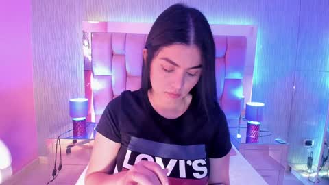 Camila  online show from February 6, 2025, 11:43 am