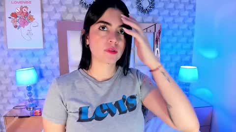 Camila  online show from October 8, 2025, 11:41 am