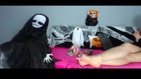 Snapshot of sasha_start chatting on October 17, 2025, 2:37 am sasha start online show from October 17, 2025, 2:37 am