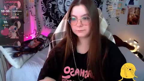 Snapshot of sashasoyyyy chatting on February 14, 2025, 3:54 am Sashasoy online show from February 14, 2025, 3:54 am