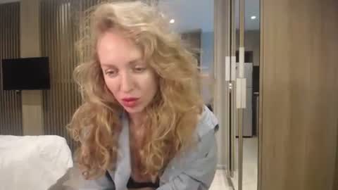 Snapshot of sashasweetsasha chatting on October 20, 2025, 8:59 am Sasha online show from October 20, 2025, 8:59 am