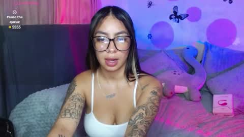 Snapshot of sashaweb chatting on February 20, 2025, 7:45 am Sasha Independent model online show from February 20, 2025, 7:45 am