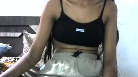 SASHAYESS online show from July 16, 2026, 4:07 am