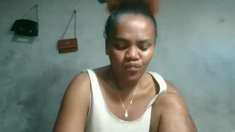 sasivia08 online show from February 20, 2026, 4:42 am