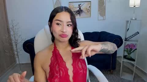 saskia litt online show from October 22, 2025, 3:29 am