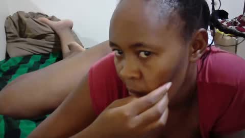 Snapshot of sassy_bella chatting on March 3, 2025, 12:05 pm sassy_bella online show from March 3, 2025, 12:05 pm