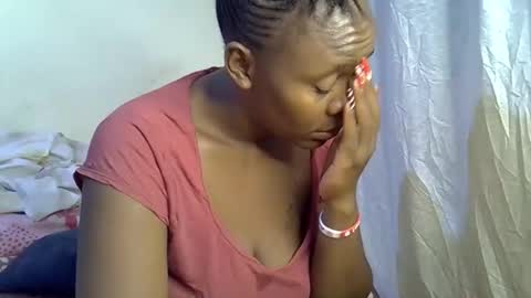 Snapshot of sassy_bella chatting on October 2, 2025, 1:12 am sassy_bella online show from October 2, 2025, 1:12 am