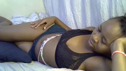 Snapshot of sassy_bella chatting on October 14, 2025, 7:31 am sassy_bella online show from October 14, 2025, 7:31 am