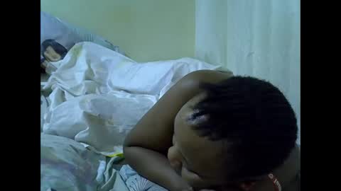 Snapshot of sassy_bella chatting on April 28, 2026, 2:27 am sassy_bella online show from April 28, 2026, 2:27 am