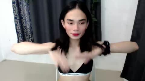 Snapshot of sassy_keath chatting on November 4, 2025, 5:50 am Keath online show from November 4, 2025, 5:50 am